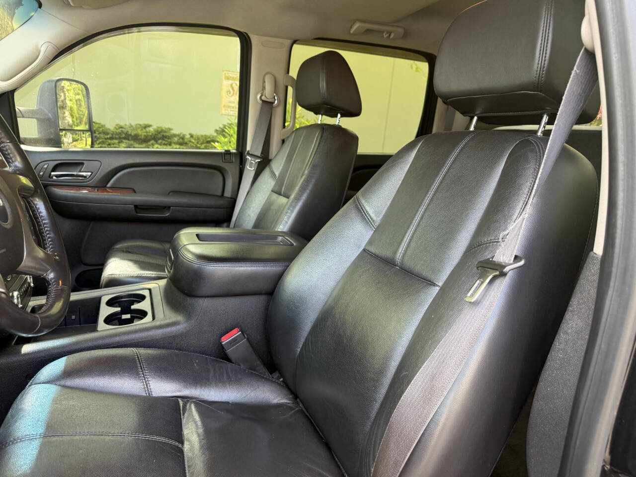 Used 2007 GMC Sierra 2500 SLT w/ Convenience Package AWD/4WD image 8