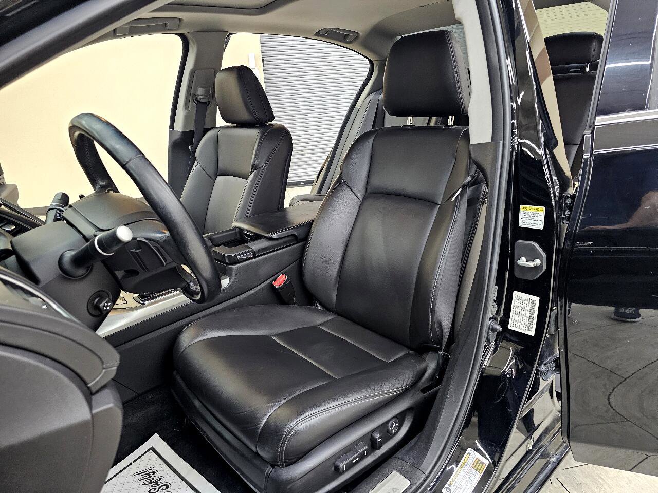 Used 2014 Acura RLX image 17