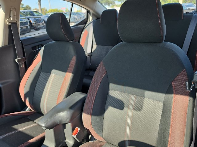 Certified 2025 Nissan Versa SR FWD image 21
