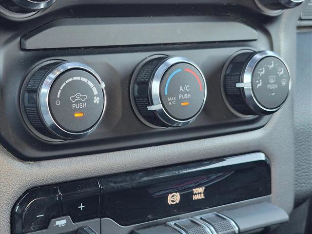 Used 2024 RAM 2500 Big Horn AWD/4WD image 12