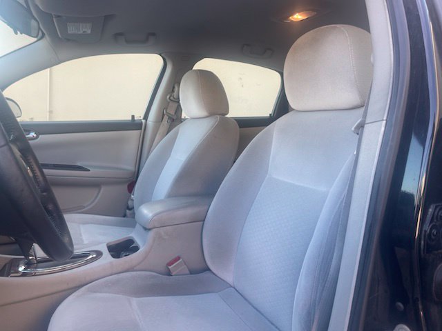 Used 2011 Chevrolet Impala LT FWD image 13