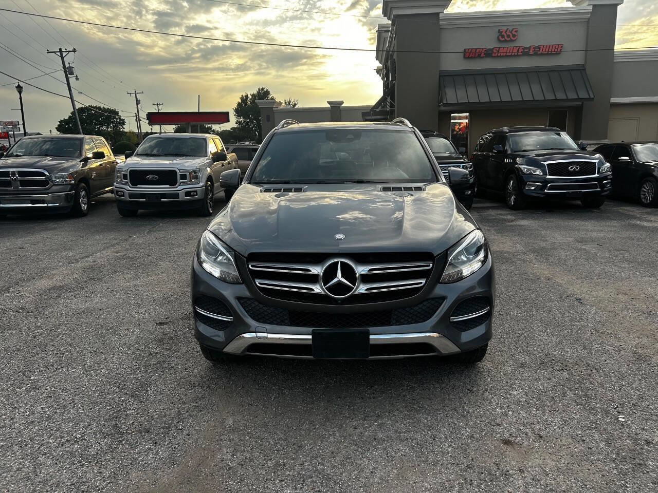Used 2017 Mercedes-Benz GLE 350 w/ Premium 1 Package image 2