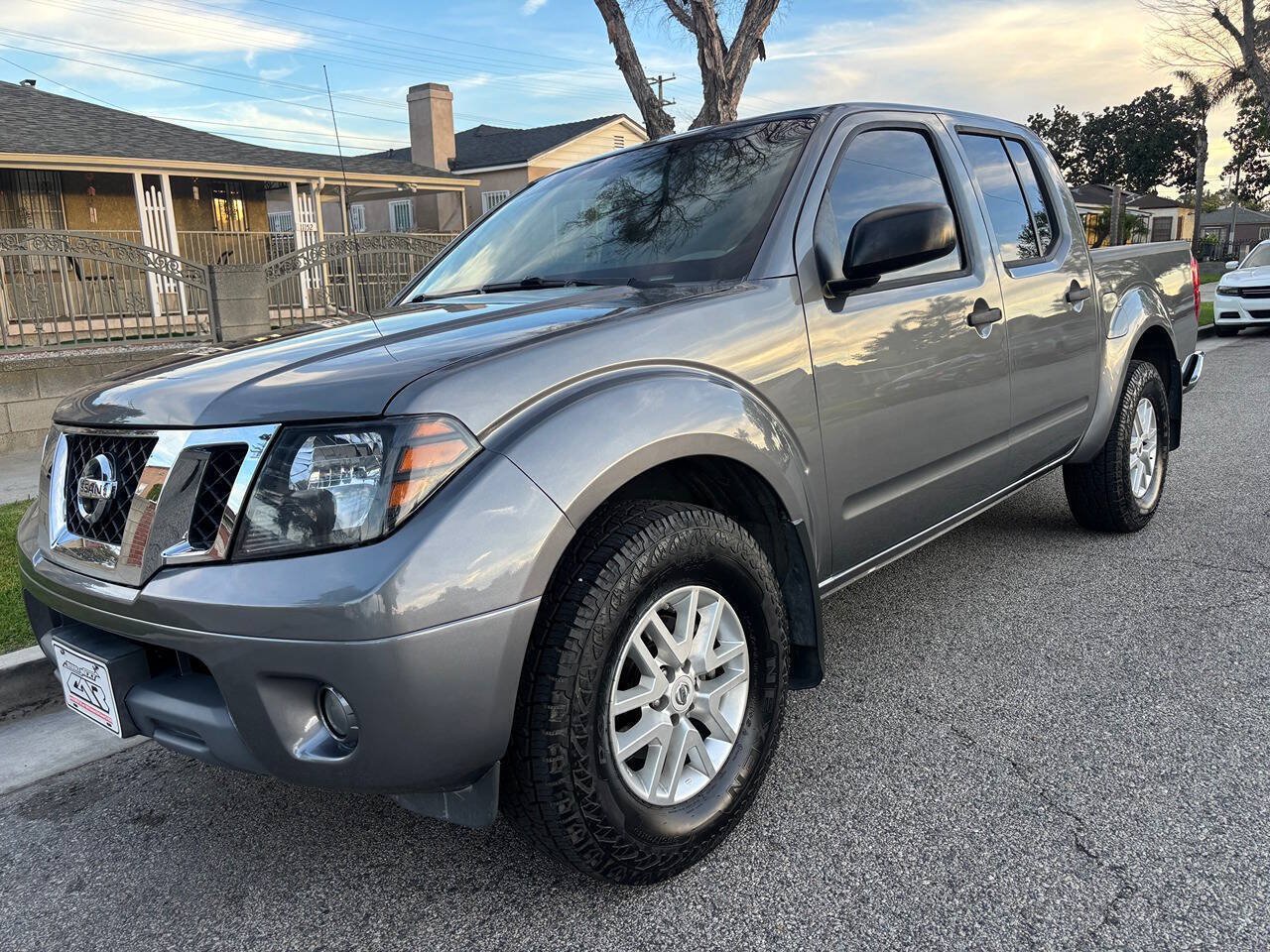 Used 2019 Nissan Frontier SV w/ Value Truck Package RWD image 1