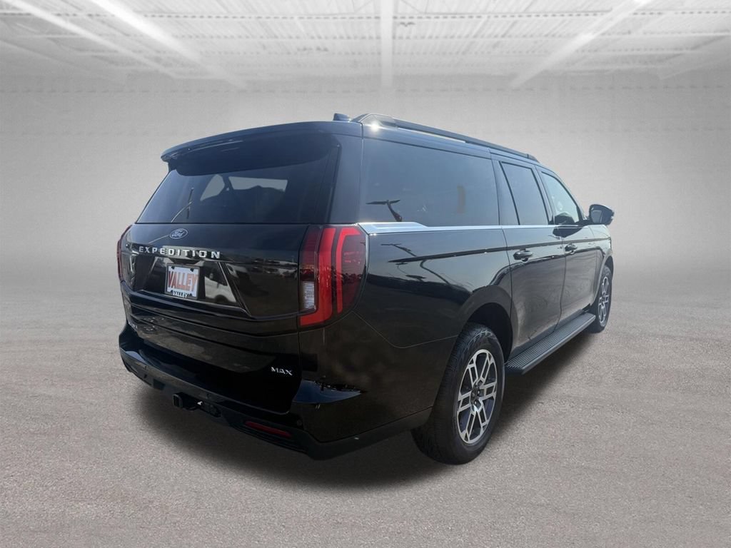 New 2026 Ford Expedition Max Active AWD/4WD image 3
