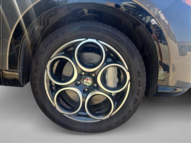 Used 2024 Alfa Romeo Tonale Ti w/ Premium Interior Package AWD/4WD image 25