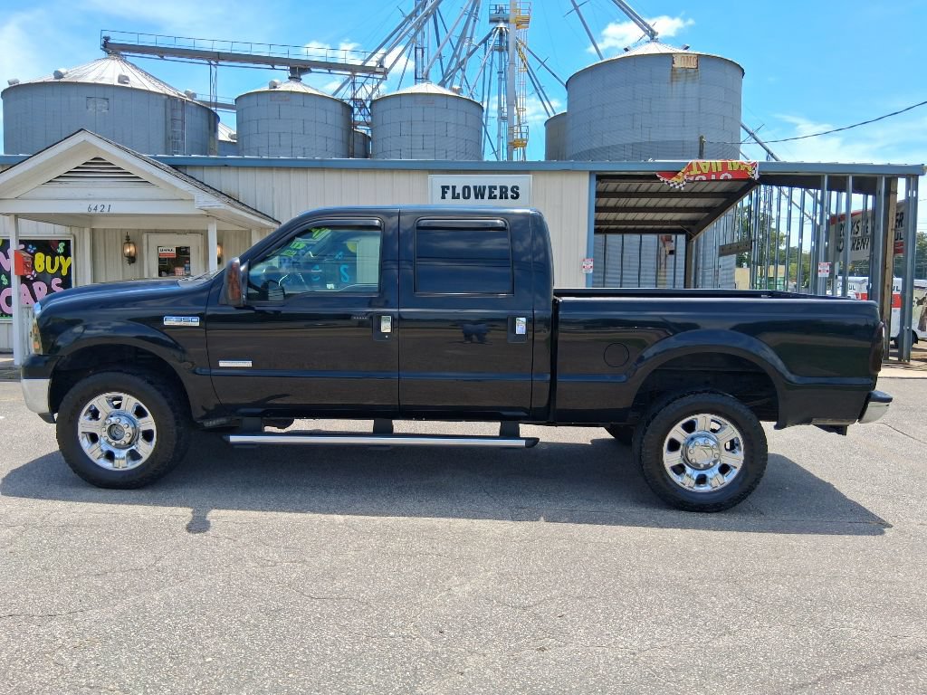 Used 2008 Ford F350 Lariat AWD/4WD image 2
