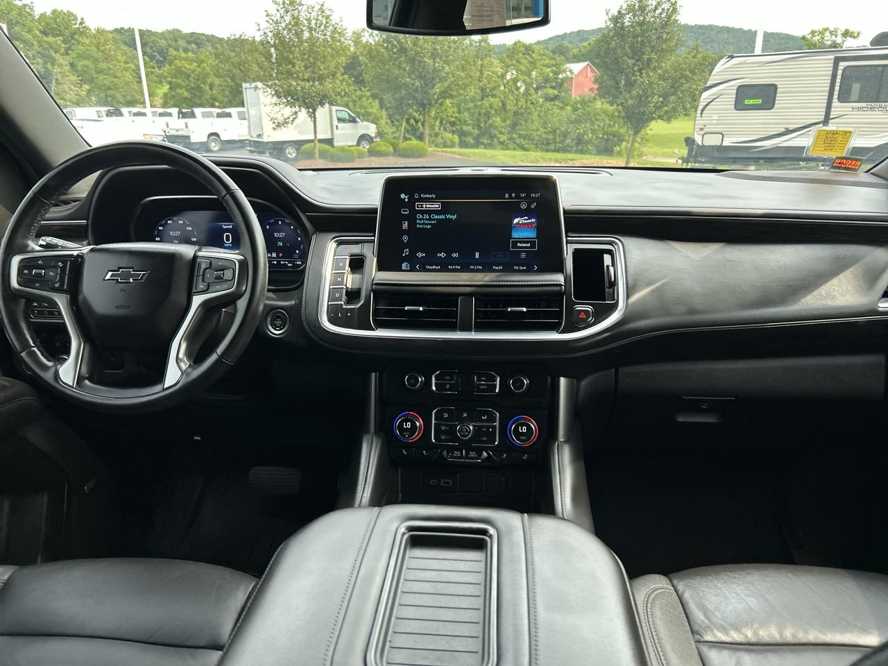 Used 2024 Chevrolet Tahoe Z71 w/ Luxury Package AWD/4WD image 17