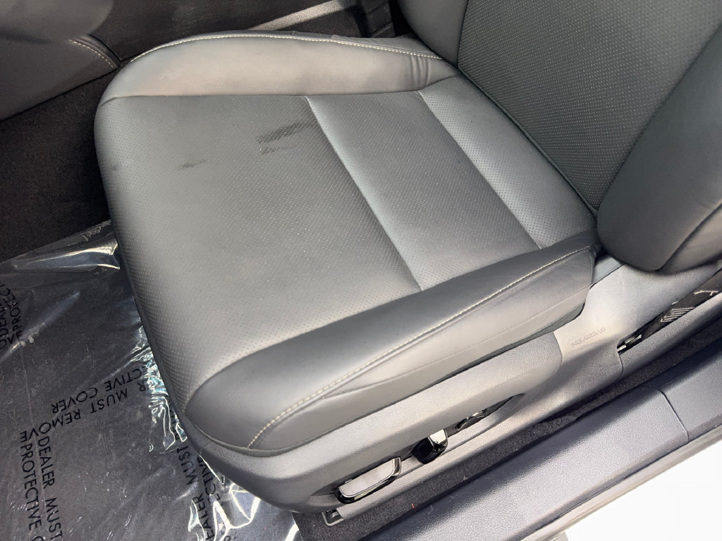Used 2025 Lexus ES 300h w/ Premium Package FWD image 30