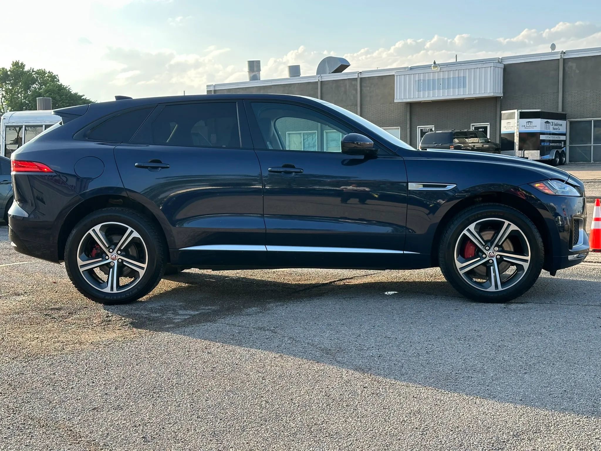 Used 2017 Jaguar F-PACE S AWD/4WD image 8