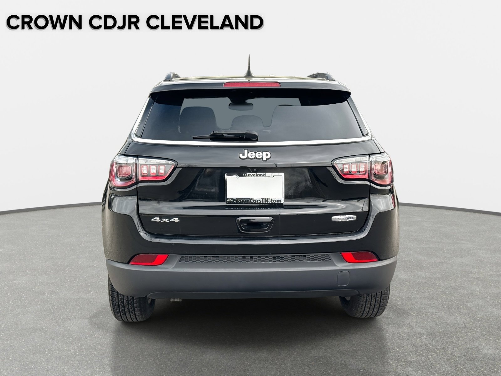 Used 2023 Jeep Compass Latitude image 5