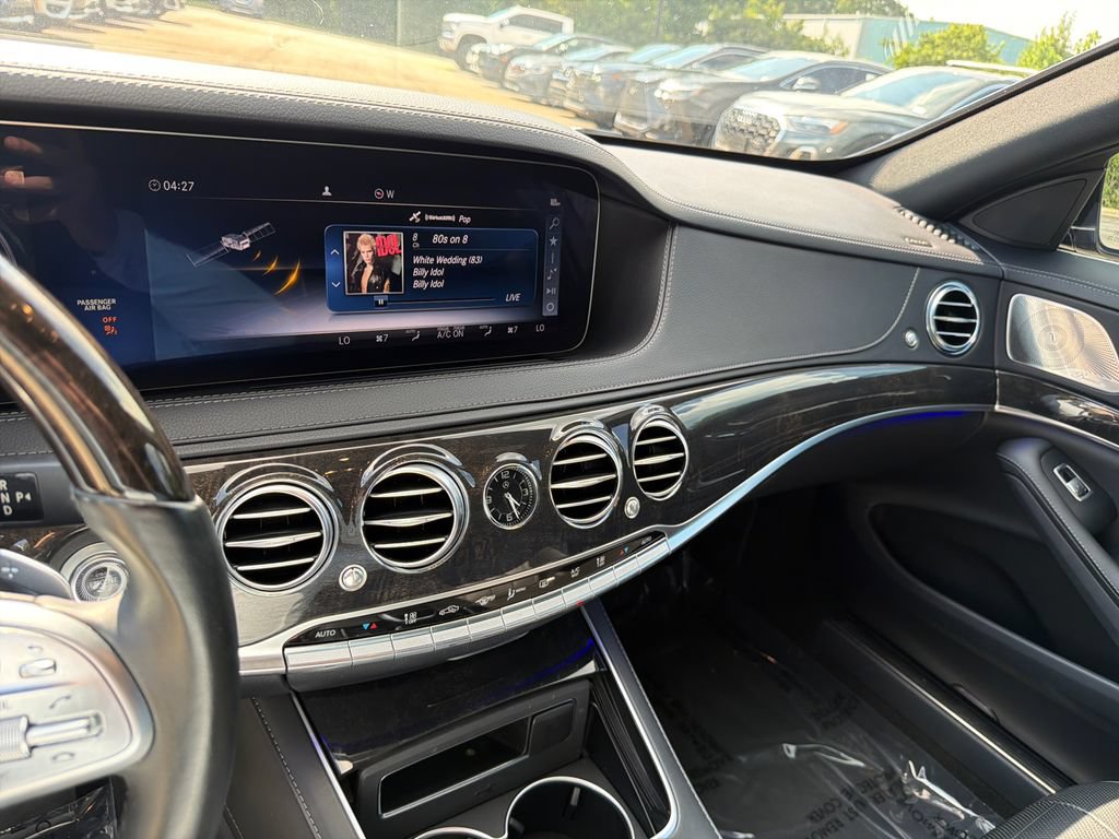 Used 2019 Mercedes-Benz S 560 Sedan image 29