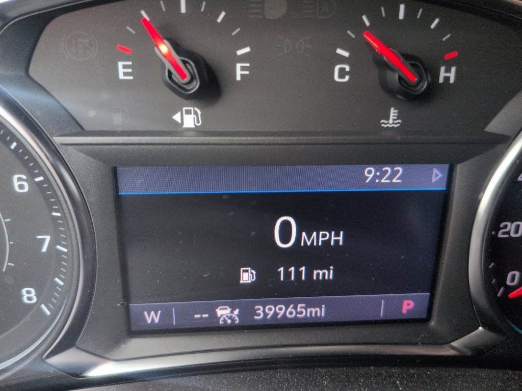 Used 2023 Chevrolet Equinox RS w/ RS Leather Package AWD/4WD image 16