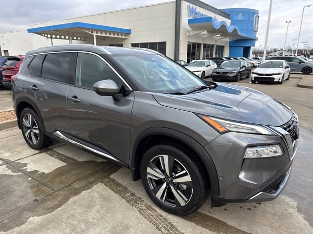 Used 2023 Nissan Rogue SL w/ SL Premium Package image 7