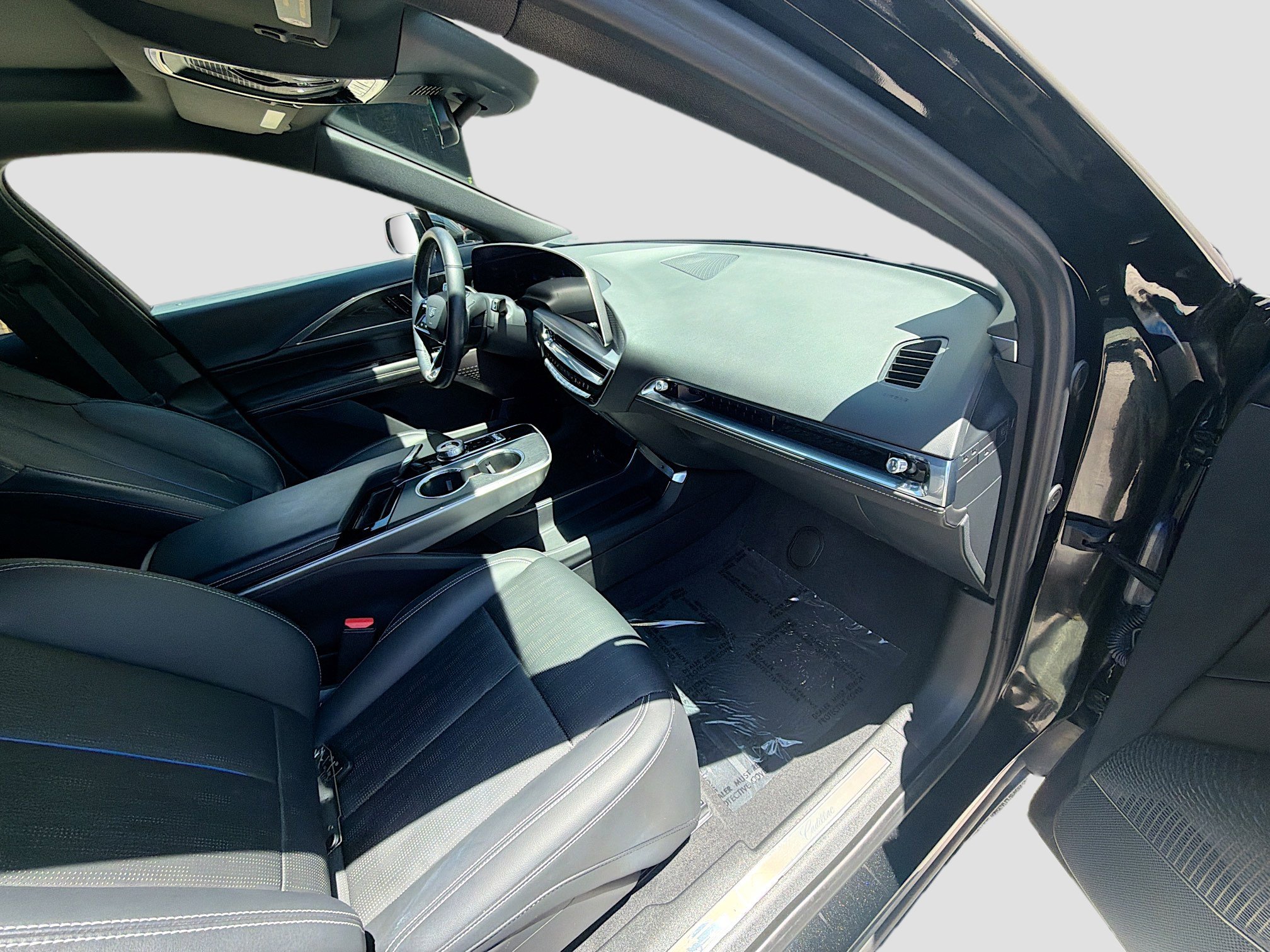 Used 2024 Cadillac Lyriq Luxury image 33