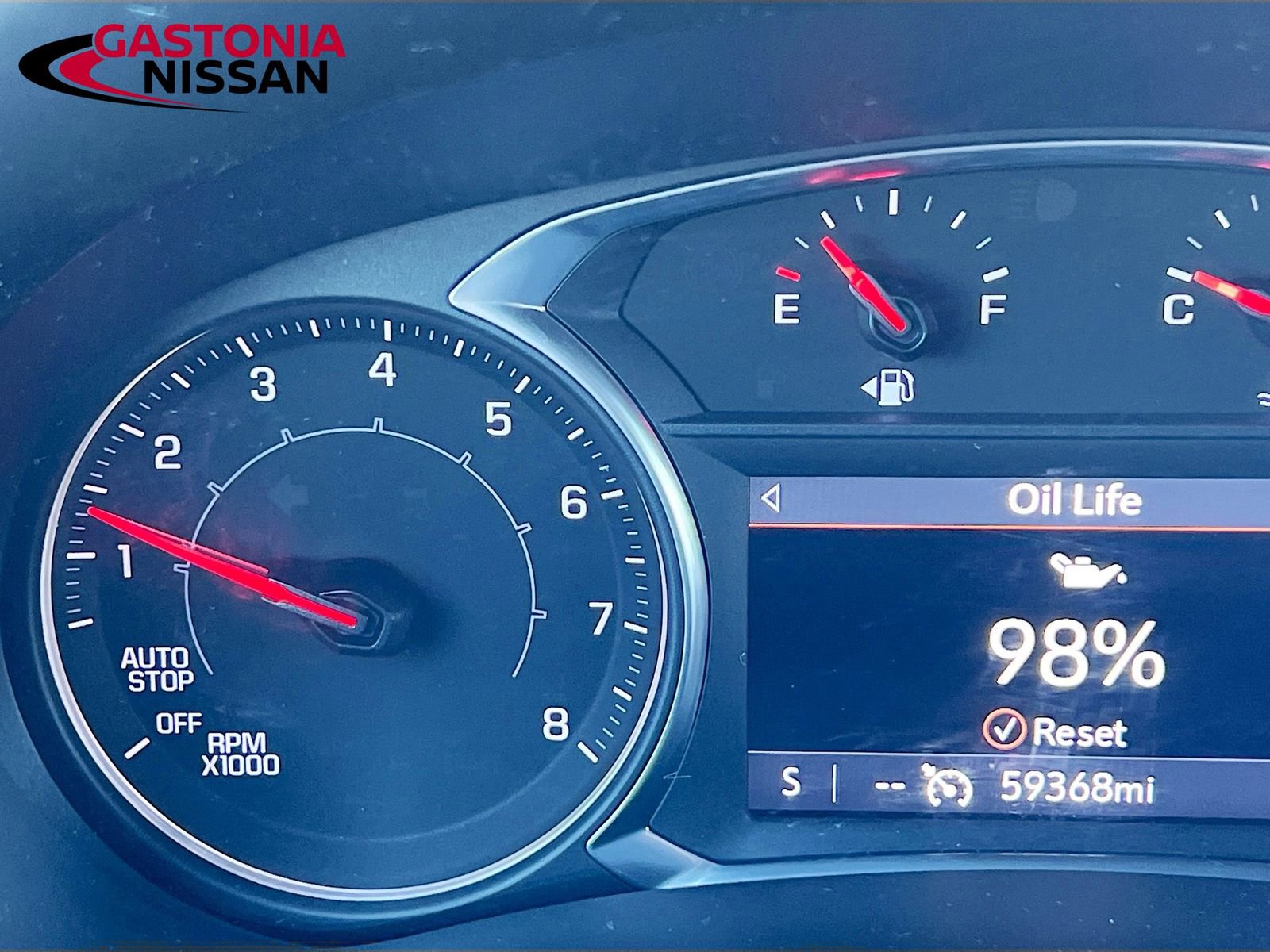 Used 2024 GMC Terrain SLT image 15