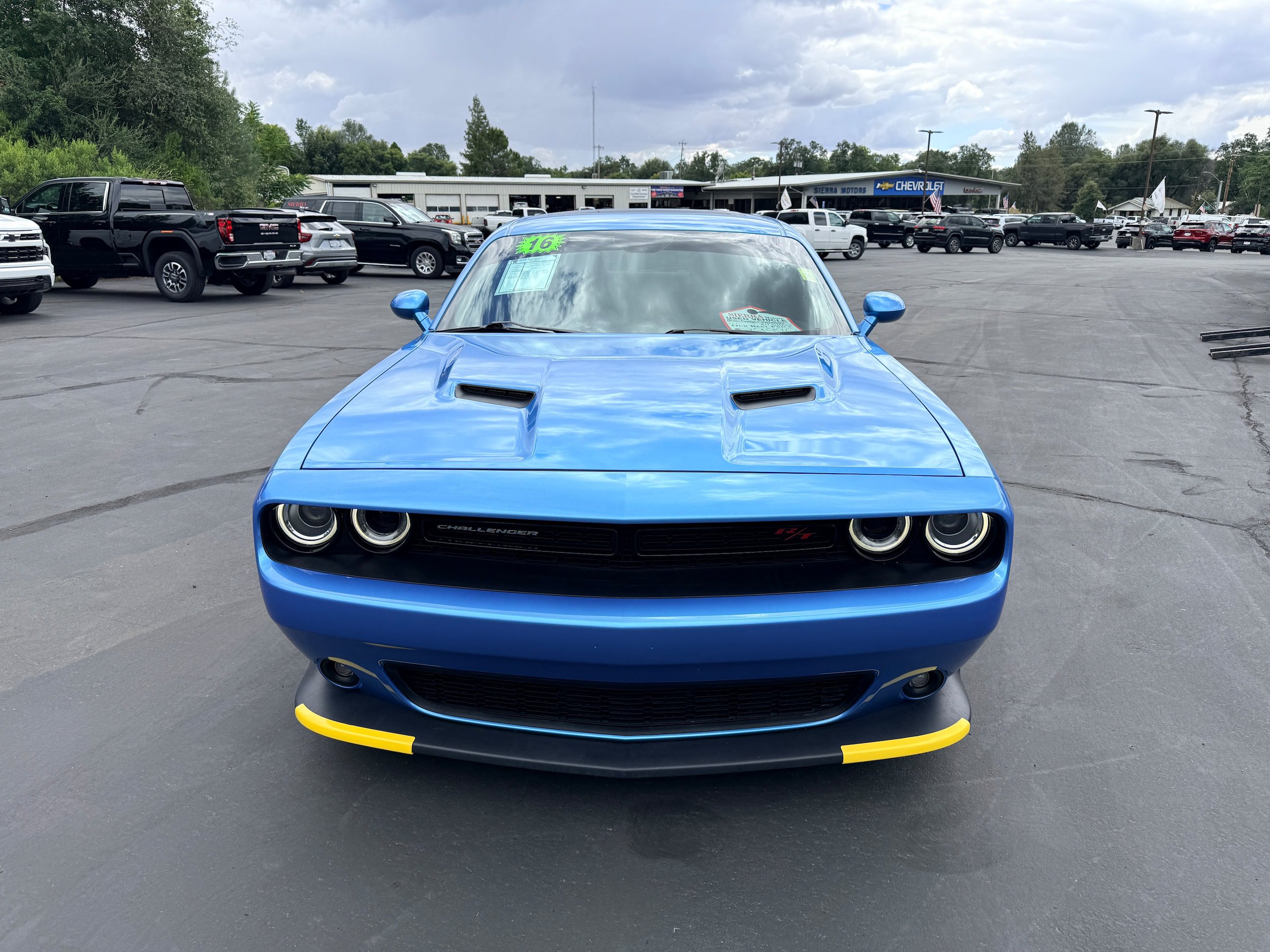 Used 2016 Dodge Challenger R/T Scat Pack w/ Leather Interior Group RWD image 3