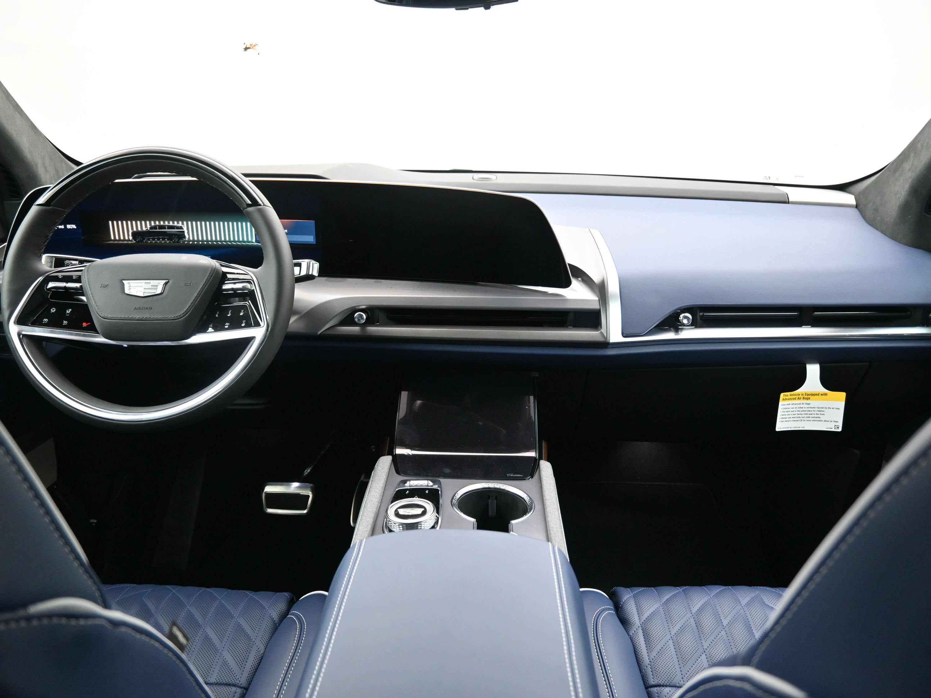New 2026 Cadillac Vistiq Premium Luxury w/ LPO, Floor Liner Package AWD/4WD image 9