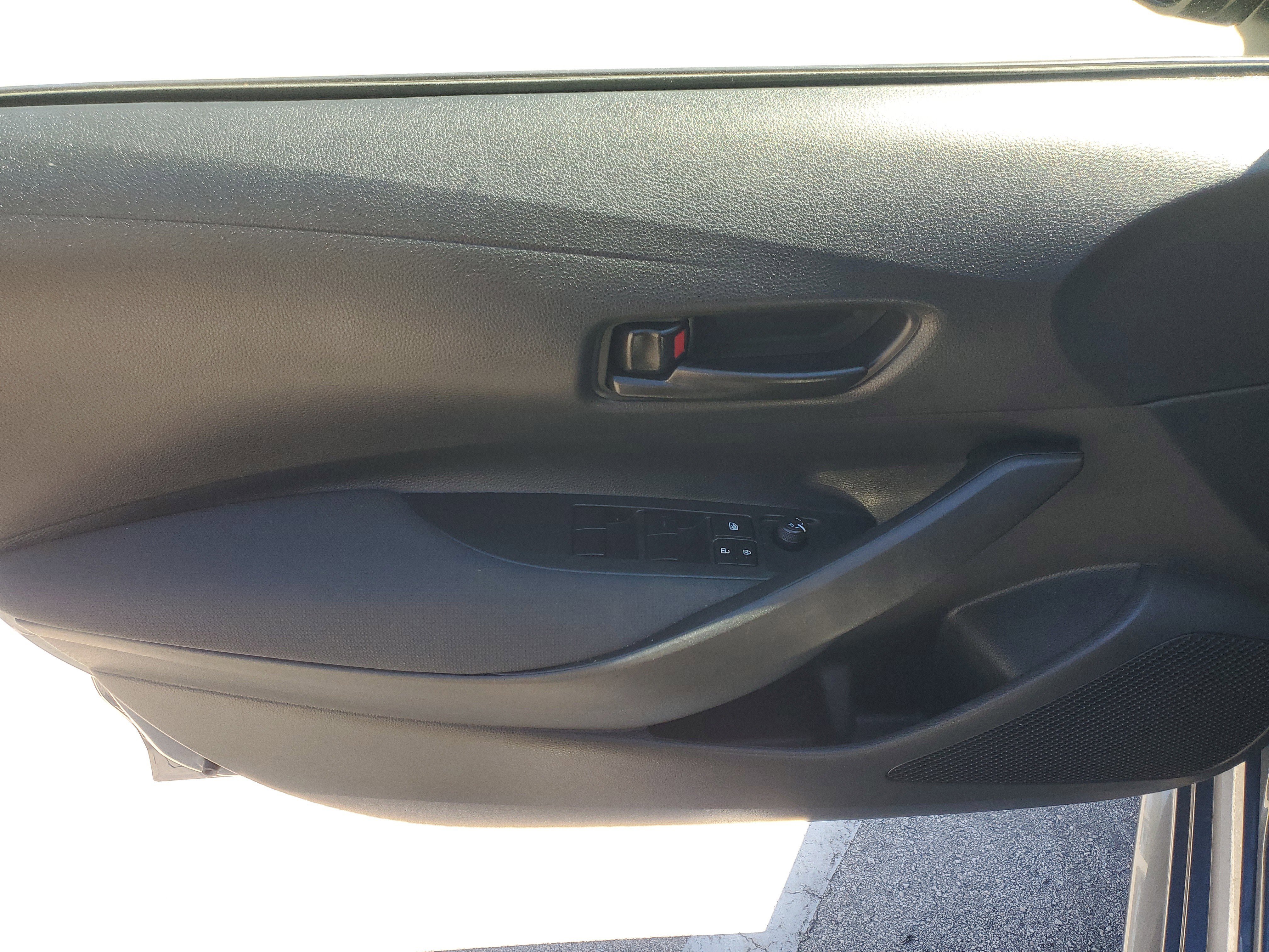 Certified 2025 Toyota Corolla LE image 18