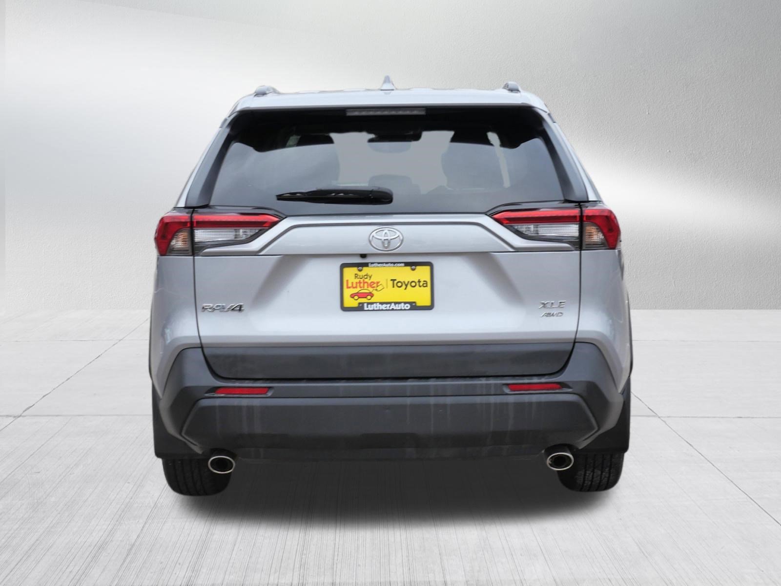 Certified 2022 Toyota RAV4 XLE w/ Convenience Package image 7