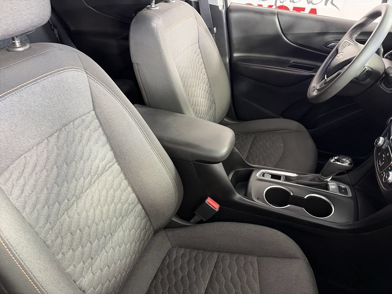 Used 2021 Chevrolet Equinox LT AWD/4WD image 24