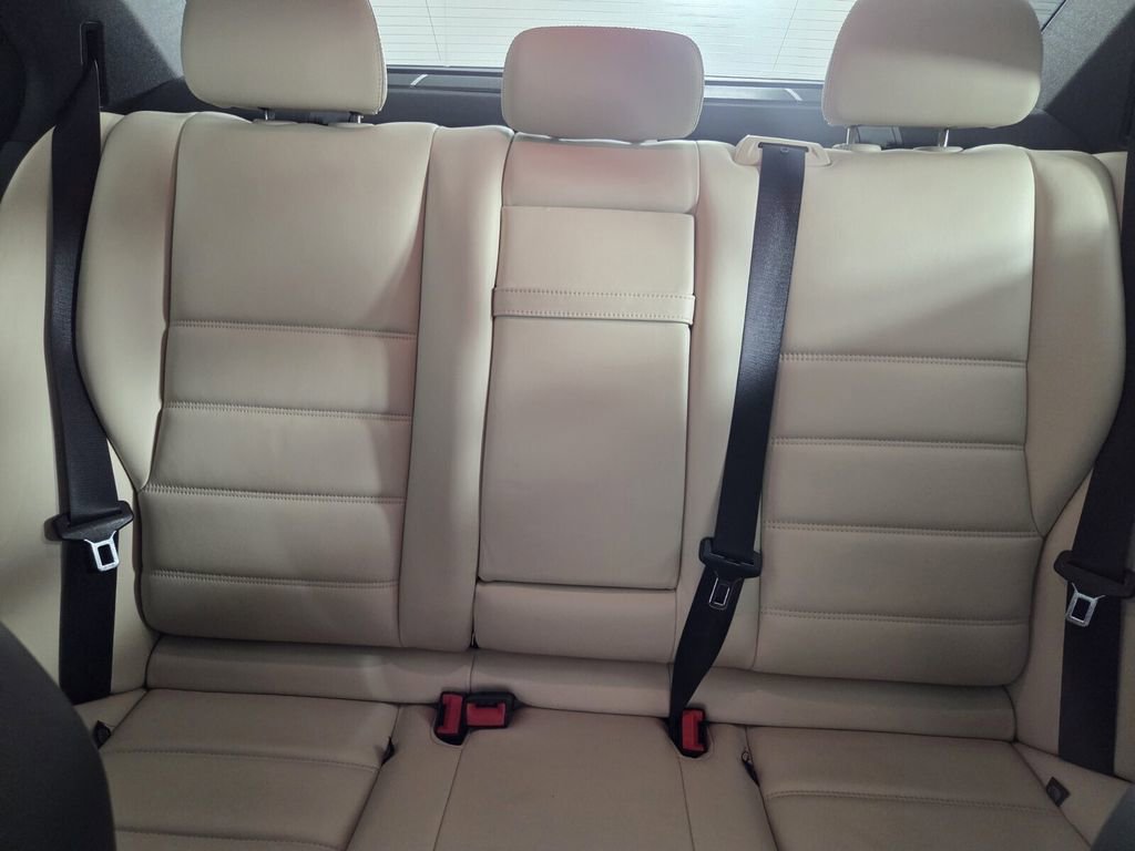 Used 2009 Mercedes-Benz C 63 AMG Sedan image 23