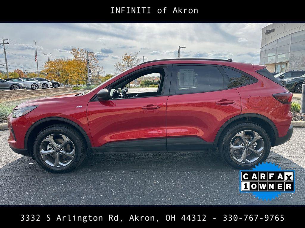 Used 2025 Ford Escape ST-Line image 5