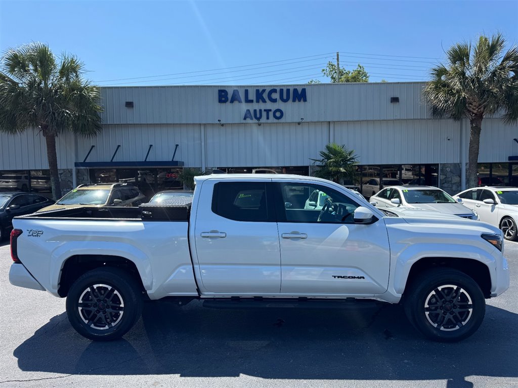 Used 2024 Toyota Tacoma TRD Sport RWD image 1