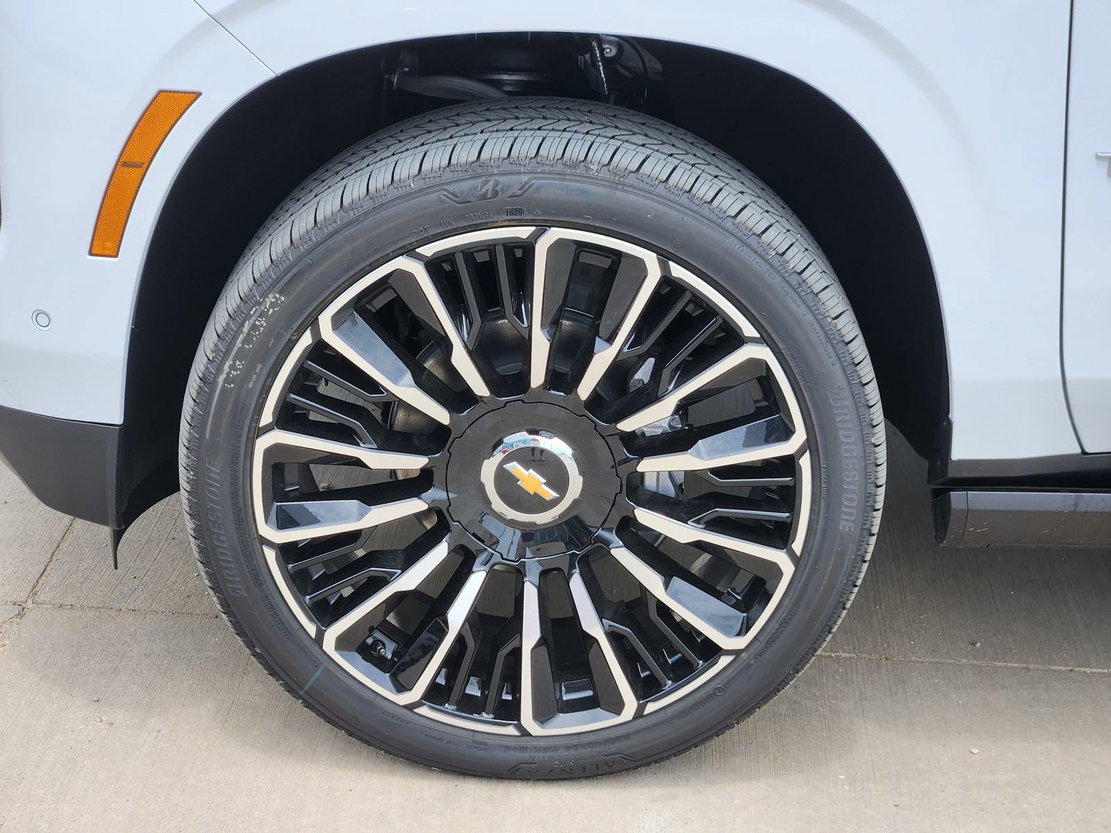 New 2026 Chevrolet Tahoe High Country AWD/4WD image 11