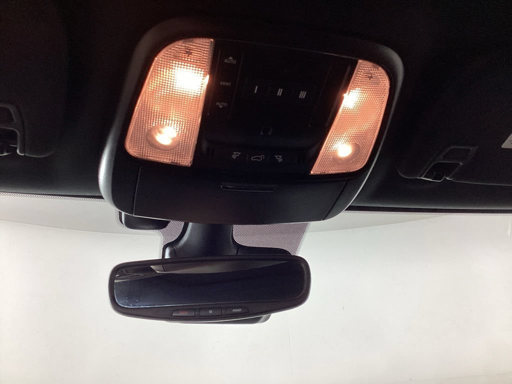 Used 2025 Dodge Durango R/T AWD/4WD image 17