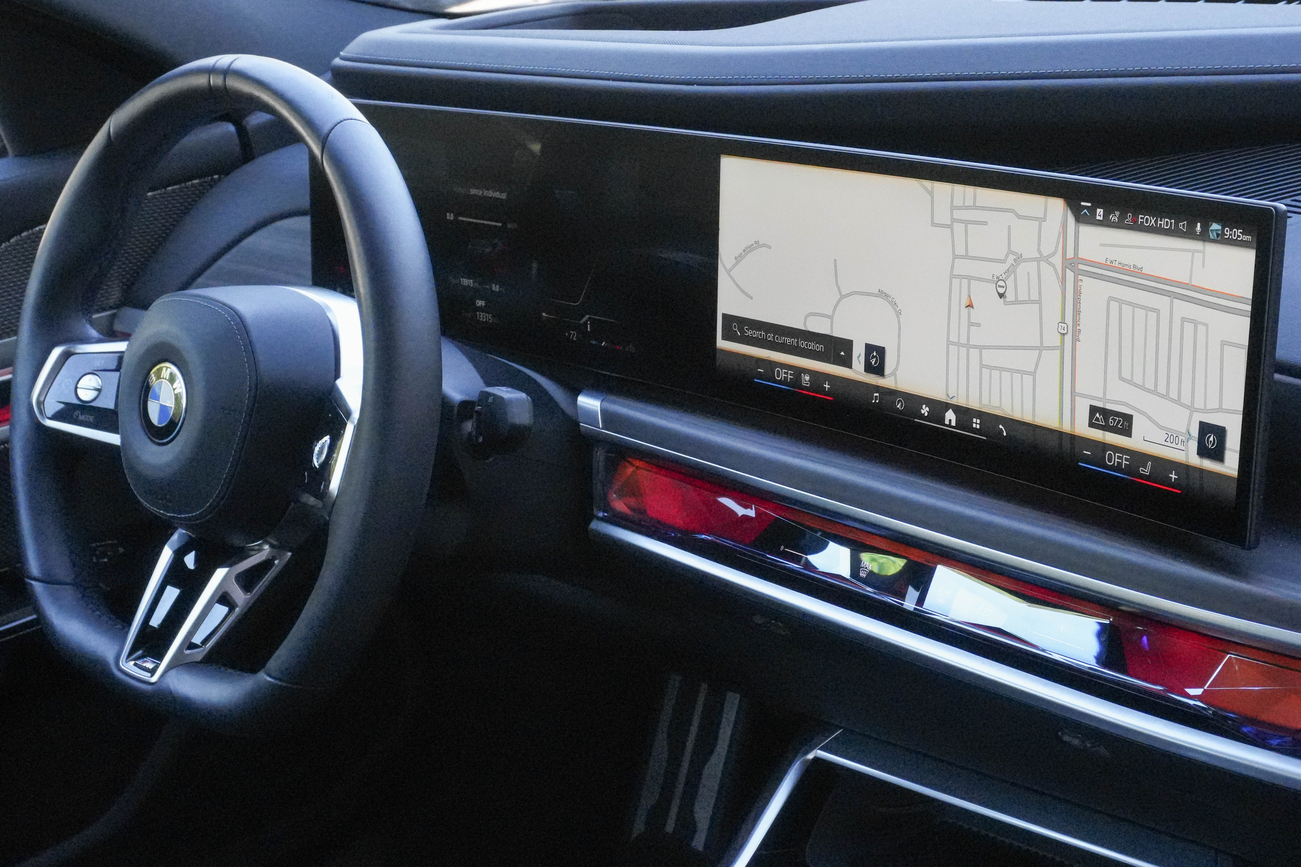 Certified 2024 BMW 740i RWD image 8