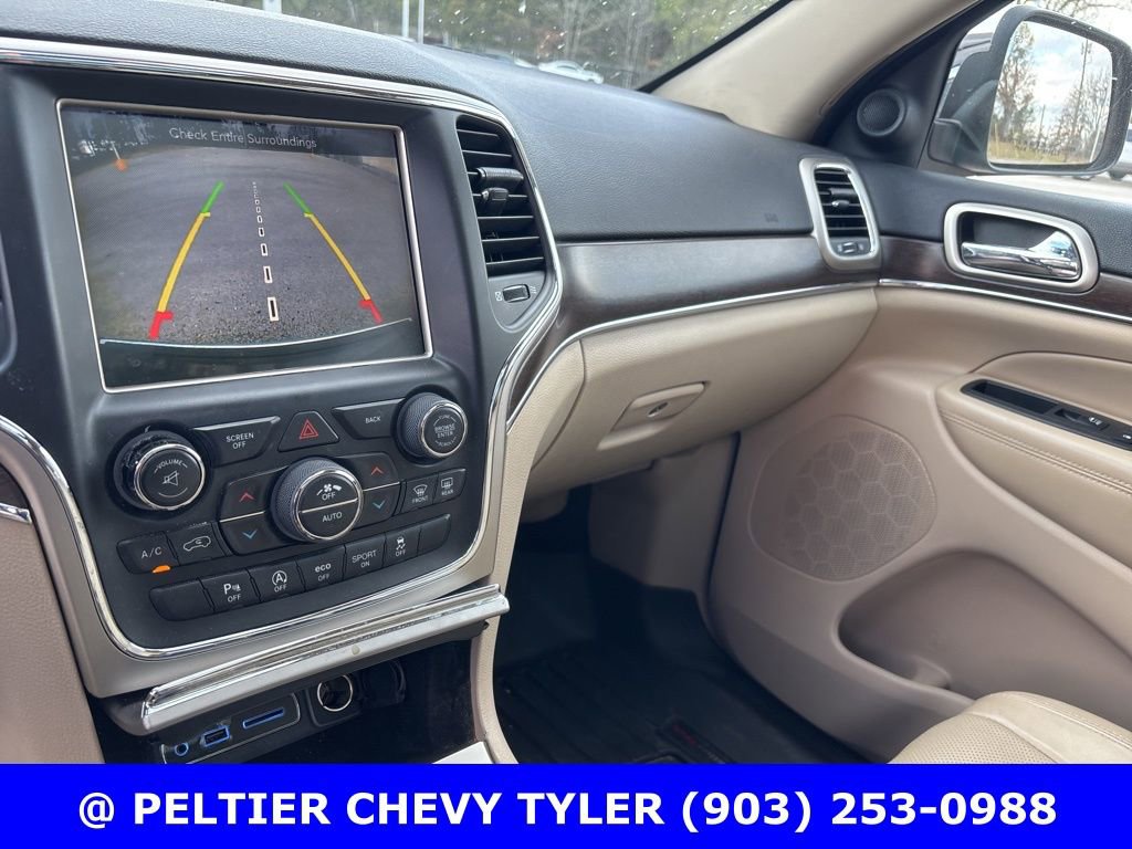 Used 2017 Jeep Grand Cherokee Limited w/ Luxury Group II image 17