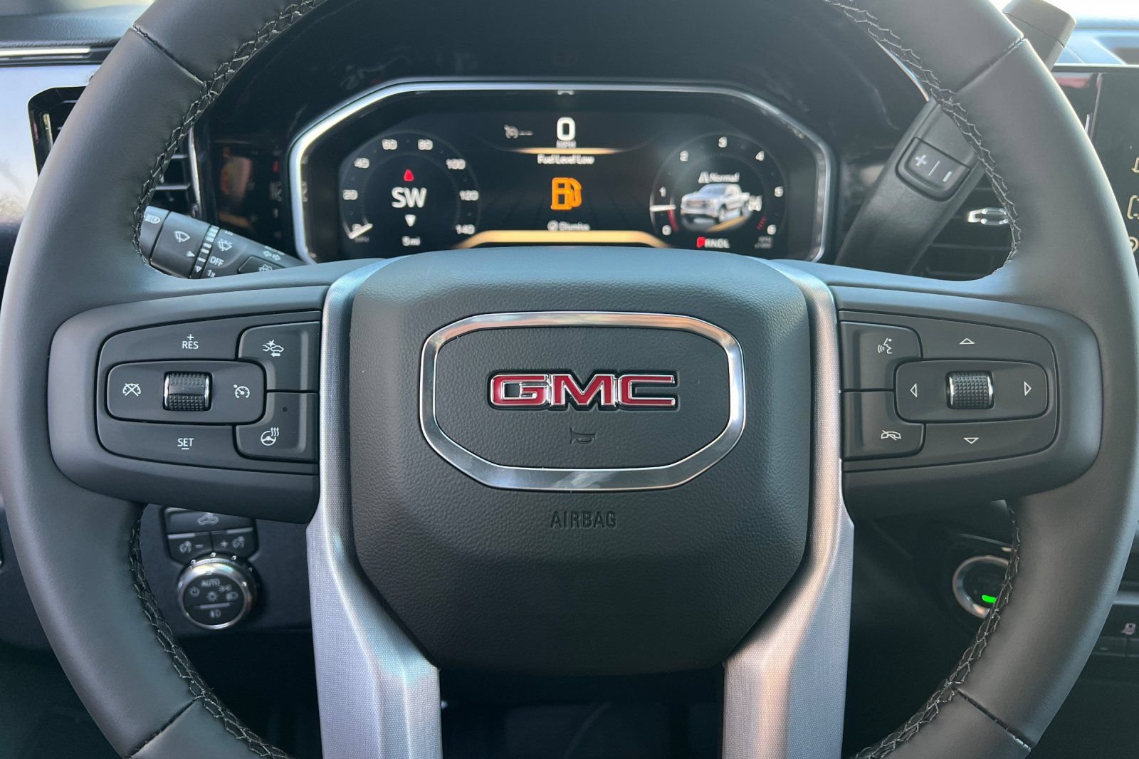 New 2026 GMC Sierra 1500 Elevation AWD/4WD image 21