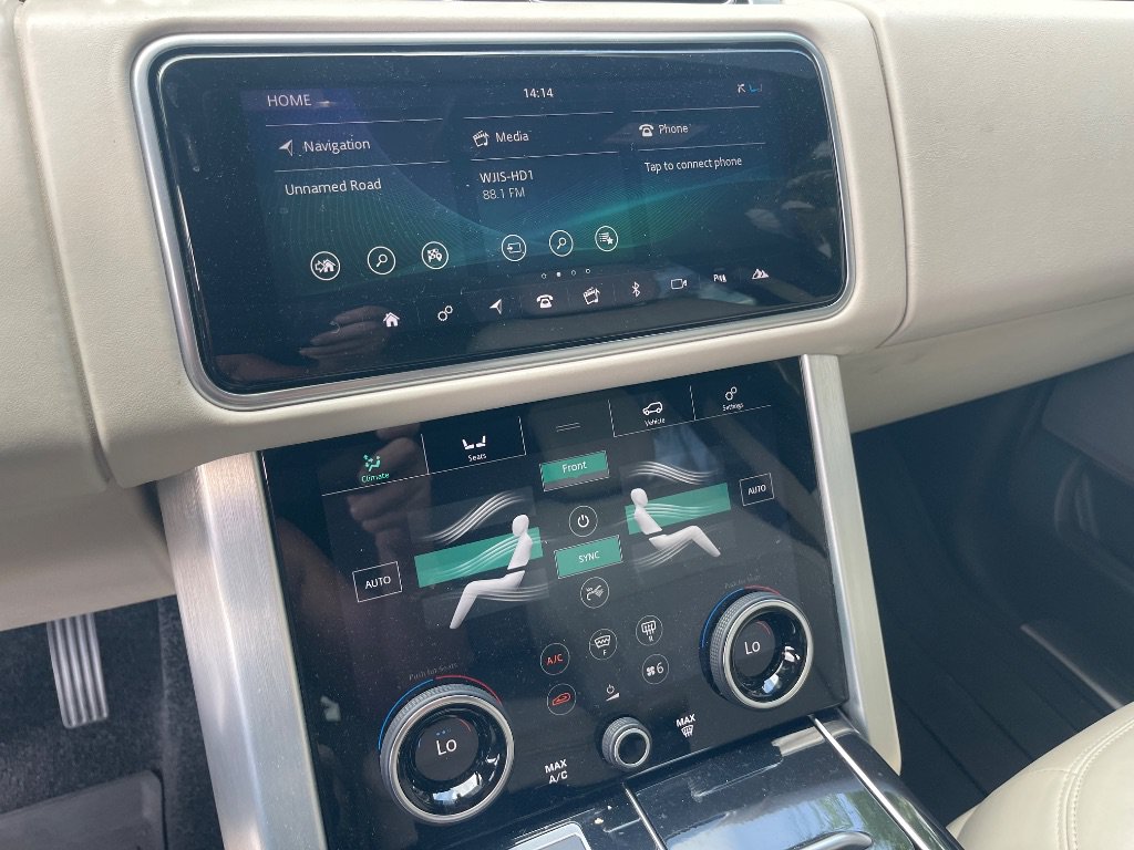 Used 2018 Land Rover Range Rover Supercharged AWD/4WD image 33