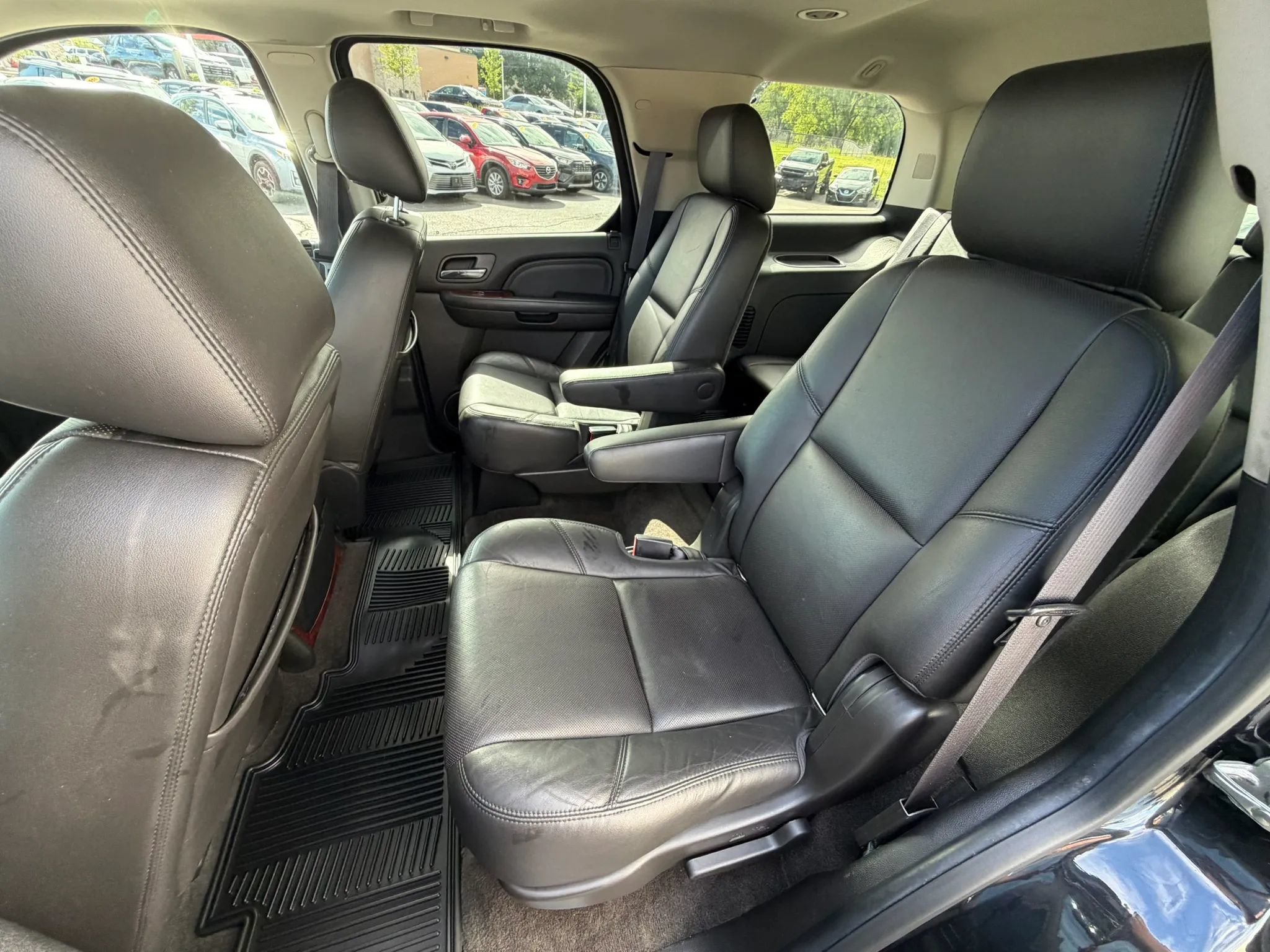 Used 2014 Cadillac Escalade Premium AWD/4WD image 20