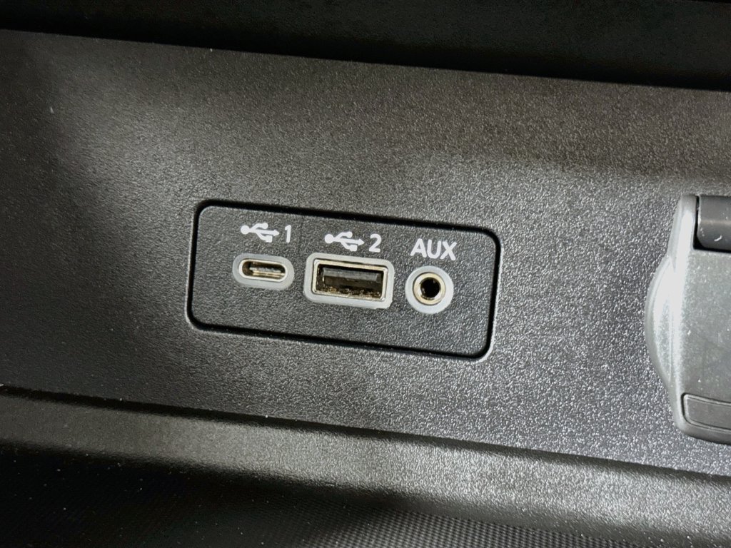 Used 2020 Nissan Sentra SV FWD image 15