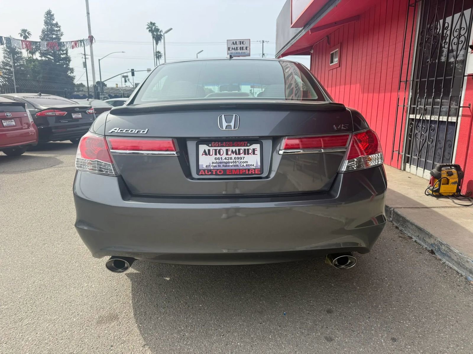 Used 2011 Honda Accord EX-L image 5