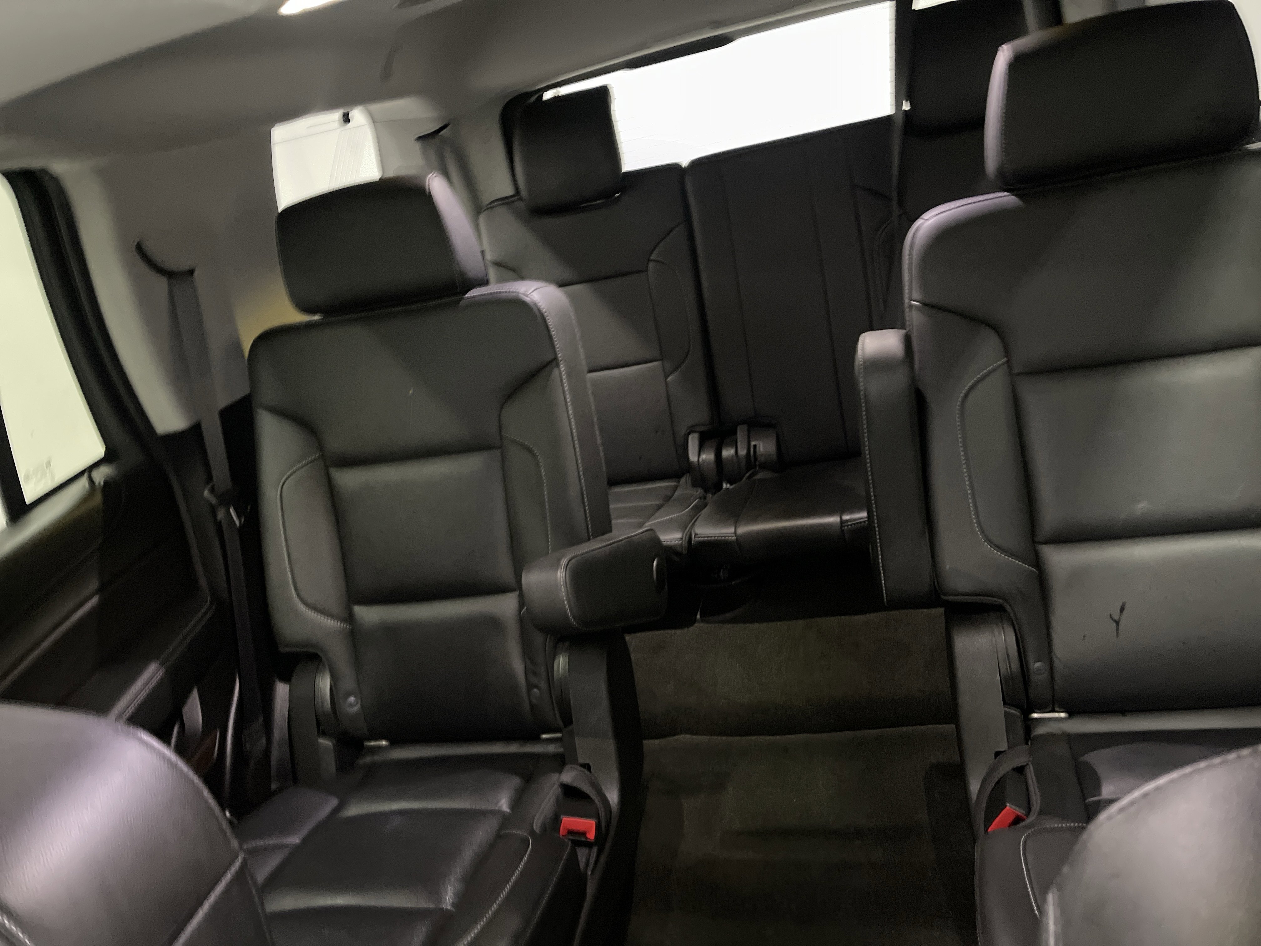 Used 2018 Chevrolet Tahoe LT w/ Luxury Package image 11