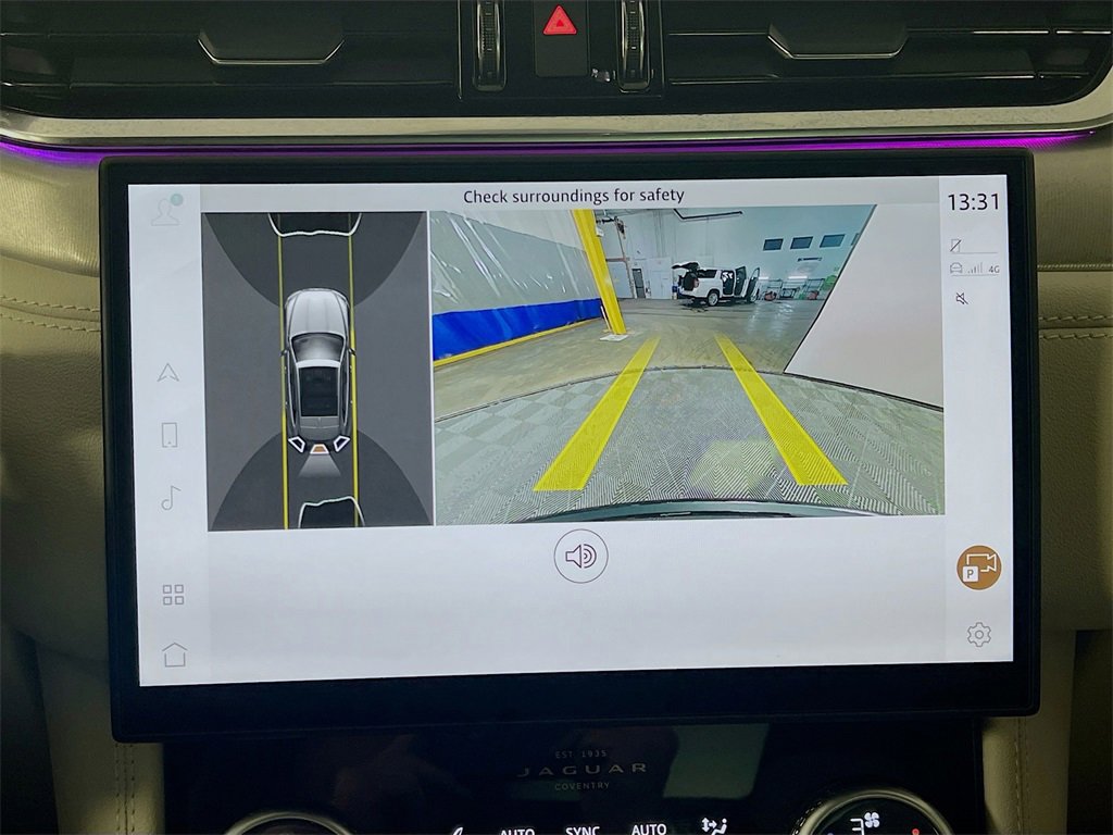 Used 2025 Jaguar F-PACE R-Dynamic S image 14