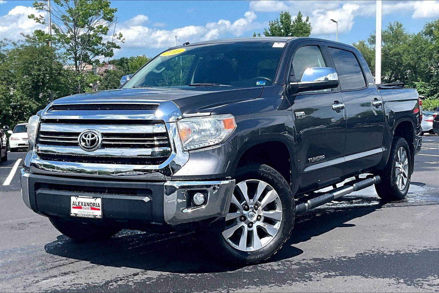 Used 2015 Toyota Tundra Limited w/ Limited Premium Package