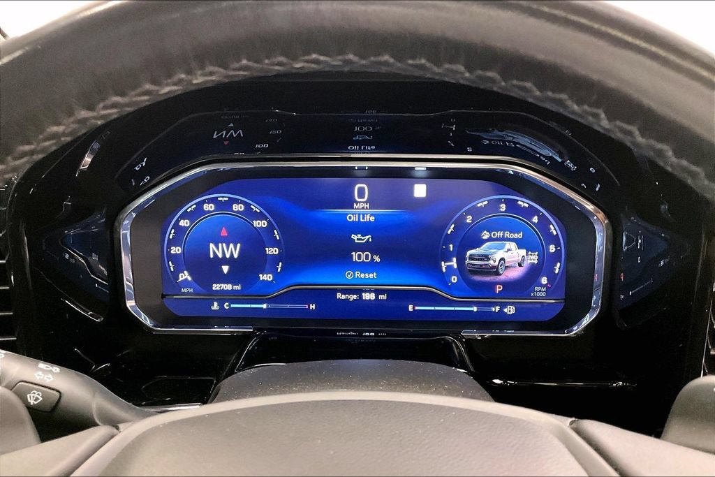 Used 2022 Chevrolet Silverado 1500 LT Trail Boss w/ LT Trail Boss Premium Package AWD/4WD image 19