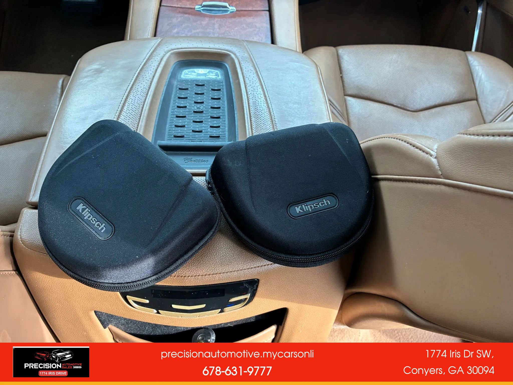 Used 2015 Cadillac Escalade Platinum image 30