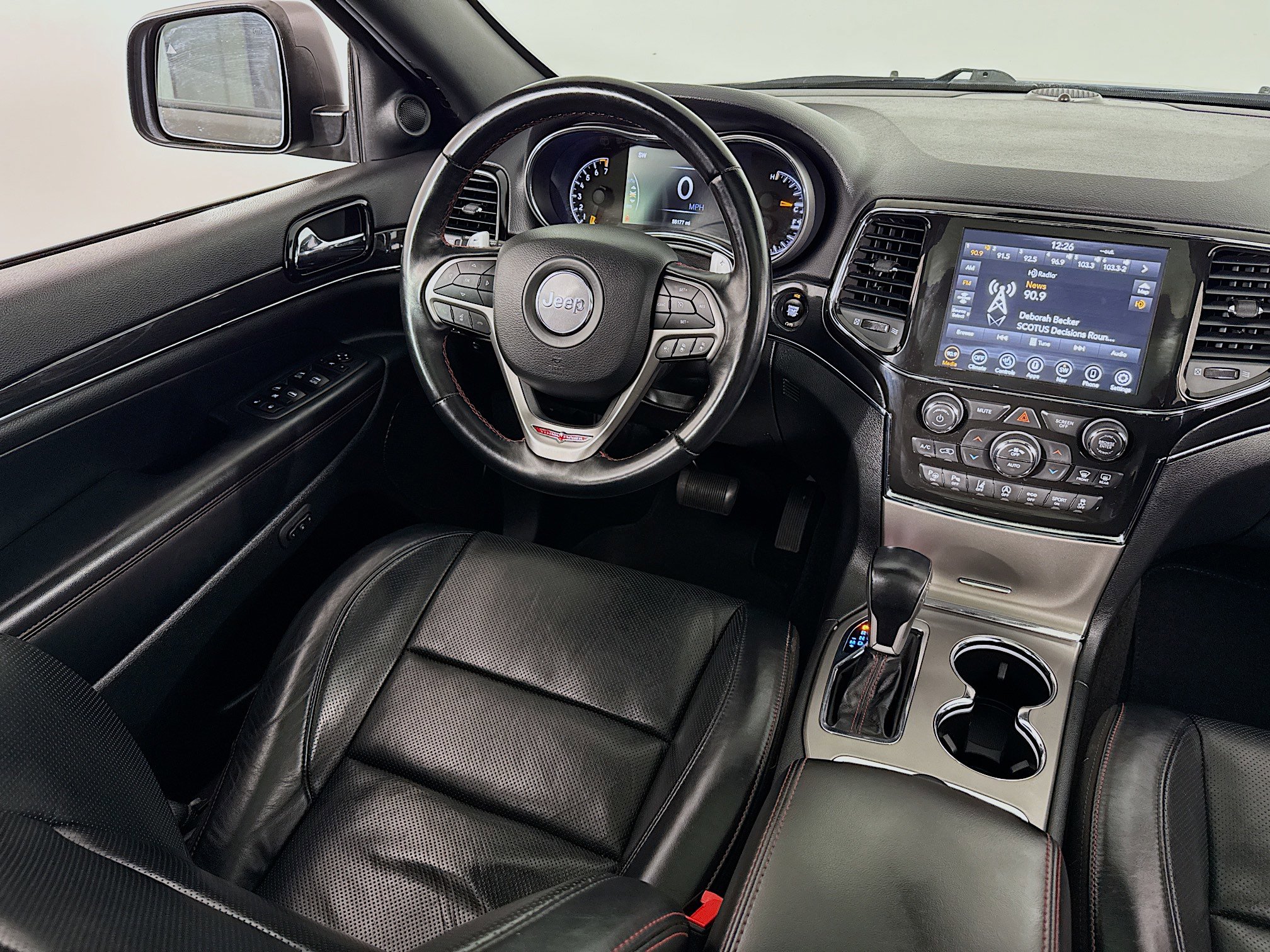 Used 2021 Jeep Grand Cherokee Trailhawk w/ Trailhawk Luxury Group image 34