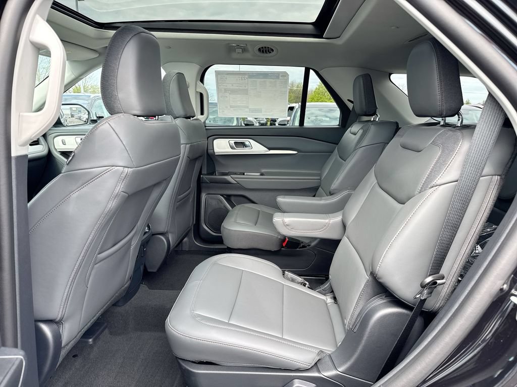 New 2026 Ford Explorer Active w/ Active Comfort Package AWD/4WD image 24