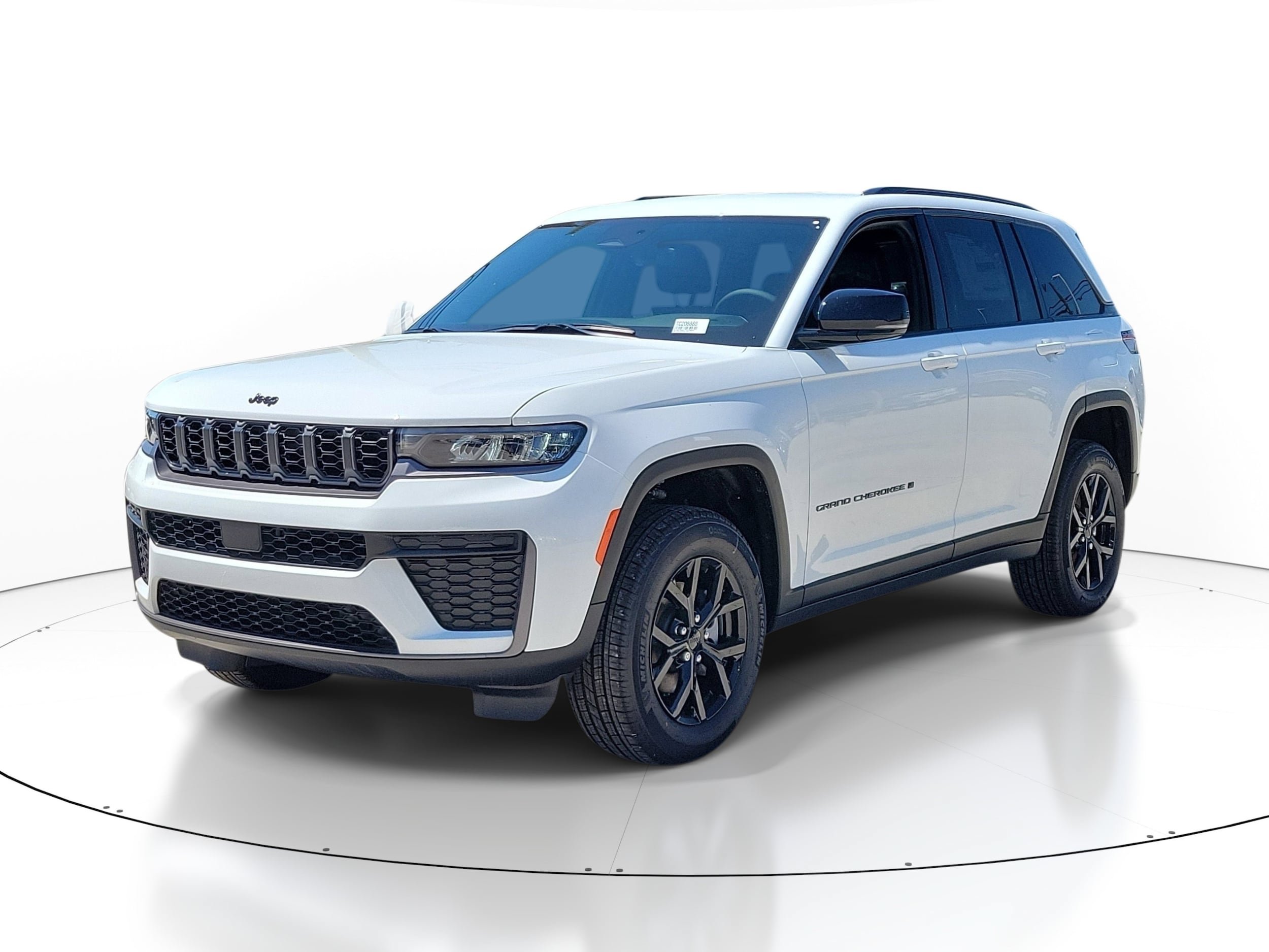 New 2026 Jeep Grand Cherokee Altitude RWD image 3