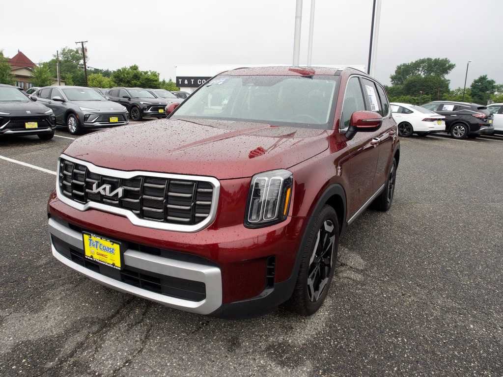 Used 2024 Kia Telluride S w/ S Sunroof Package AWD/4WD image 1