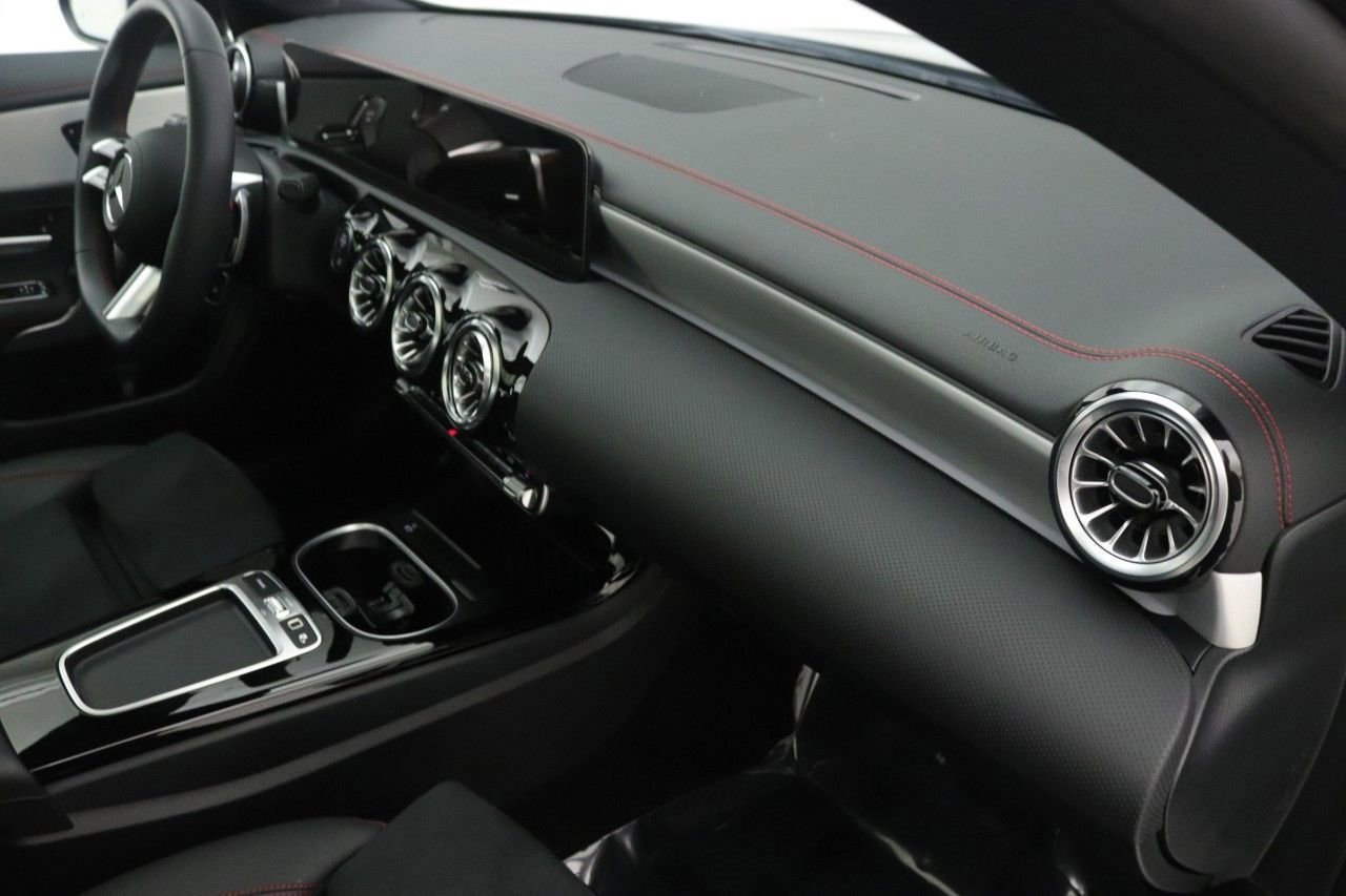 Certified 2026 Mercedes-Benz CLA 250 image 25
