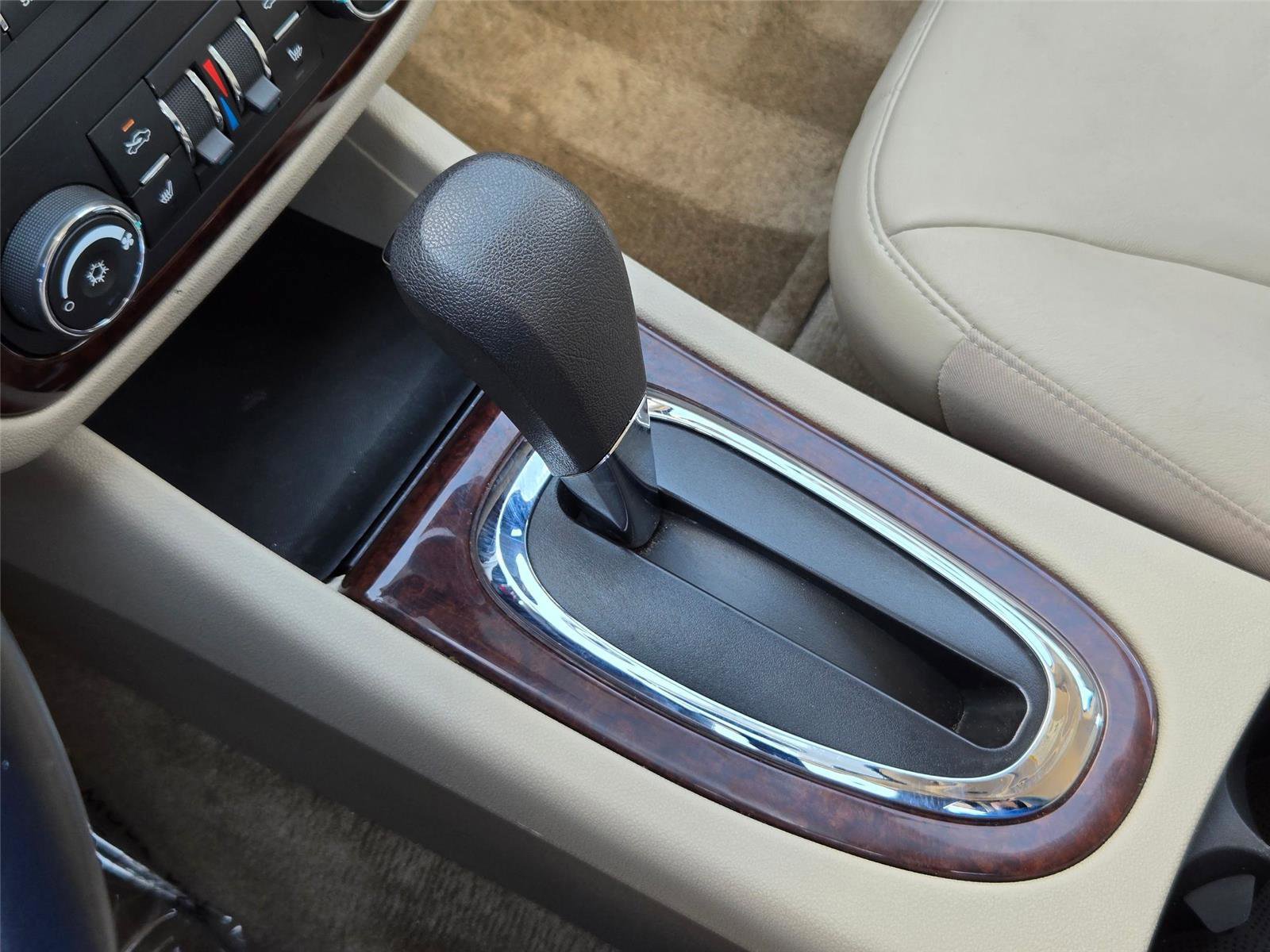 Used 2011 Chevrolet Impala LT w/ Luxury Edition Package FWD image 20