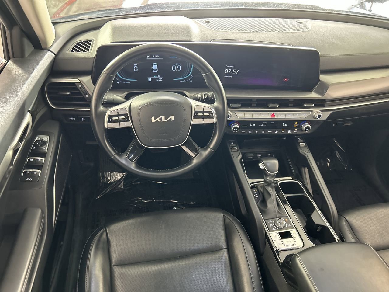 Used 2025 Kia Telluride S AWD/4WD image 23