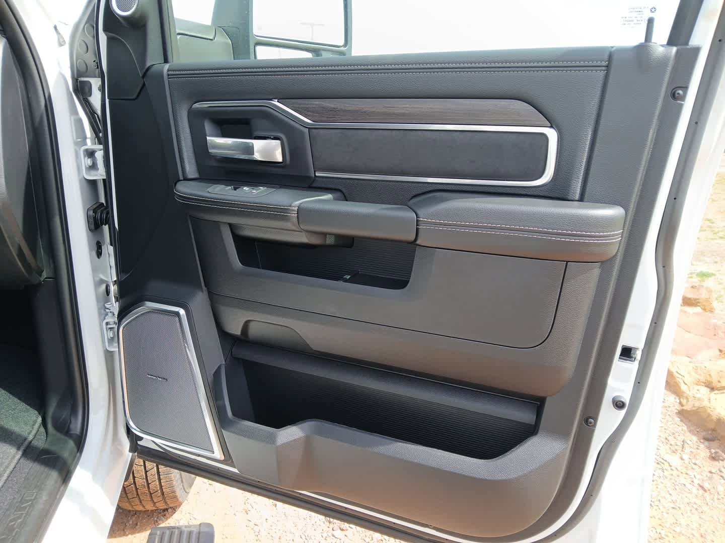 New 2026 RAM 3500 Laramie AWD/4WD image 44