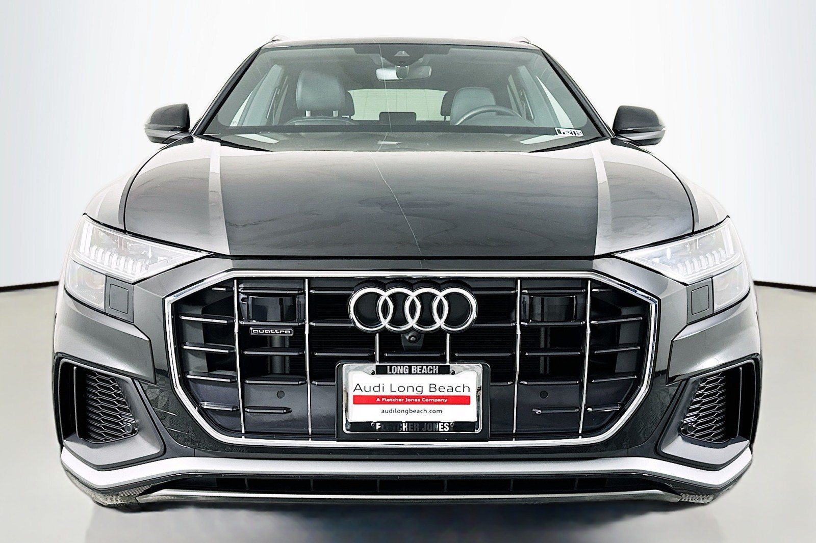 Used 2023 Audi Q8 Premium Plus w/ Premium Plus Package AWD/4WD image 2